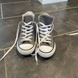 Youth Converse Chucks high tops